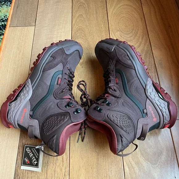 NWOB Vans MTE Crestline GORE-TEX Waterproof Hiking Boots Bitter Chocolate Sz 10